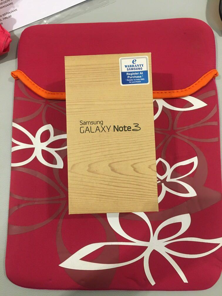 iPad casing (Category: Computer Keyboard) located in Klang. Submitted by luvbyrose (Listing ID 1062023987, Image 2). Description: .