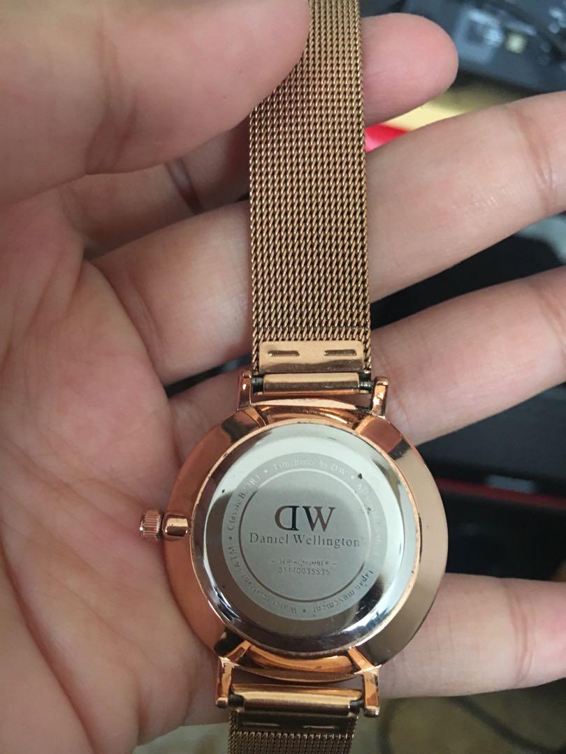 Jam DW ori beli 699 sale jual aja 150 tinggal ganti batre