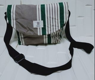(Category: ) located in . Submitted by rayyanstore12 (Listing ID 1062103037, Image 1). Description: .