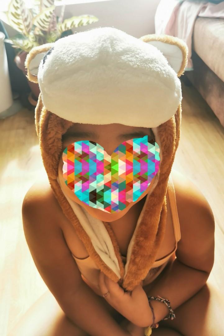 Plush Horse Head Warmer Beanie (Category: Other Baby Bathing & Changing Needs) located in Pasig City. Submitted by cassidys_closet (Listing ID 1062027058, Image 1). Description: .