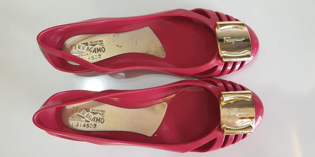 Salvatore ferragamo shop bermuda jelly flats