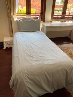 (Category: ) located in . Submitted by ar_2090 (Listing ID 1062003928, Image 1). Description: .