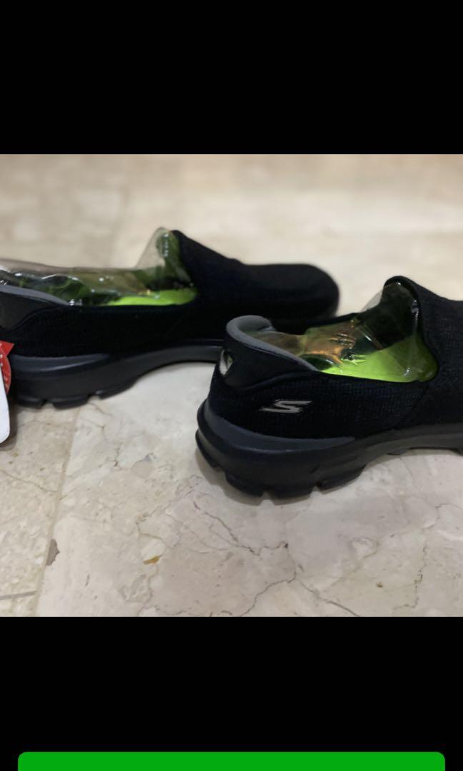 Skechers goga Mat Gowalk 3 Slip On for Men Fesyen Pria Sepatu