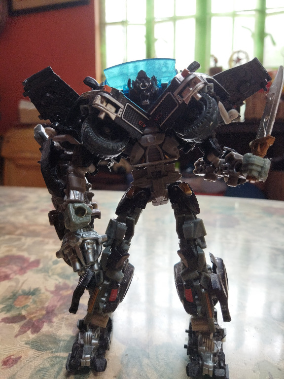 TAIKONGZHANS KUDEA (KO DOTM MECHTECH IRONHIDE) TRANSFORMERS ROBOT TOY