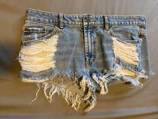 (Category: ) located in . Submitted by twinklingeye91 (Listing ID 1062039729, Image 1). Description: .