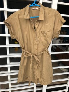 (Category: ) located in . Submitted by sellinpreloved (Listing ID 1062017763, Image 1). Description: .
