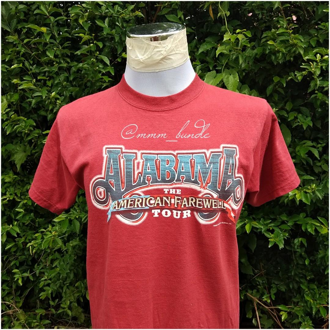 BAND ALABAMA AMERICAN FAREWELL©2004 (Category: Tshirts & Polo Shirts) located in Kangar. Submitted by the3mbundle (Listing ID 1061981024, Image 2). Description: VINTAGE BAND ALABAMA AMERICAN FAREWELL©2004 🔥Copyright depan baju 🔥Size M 🔥Pit 20/ labuh 27 🔥Condition 9/10 🔥tag GILDAN 🔥 Harga RM135 termasuk pos ss + RM5.