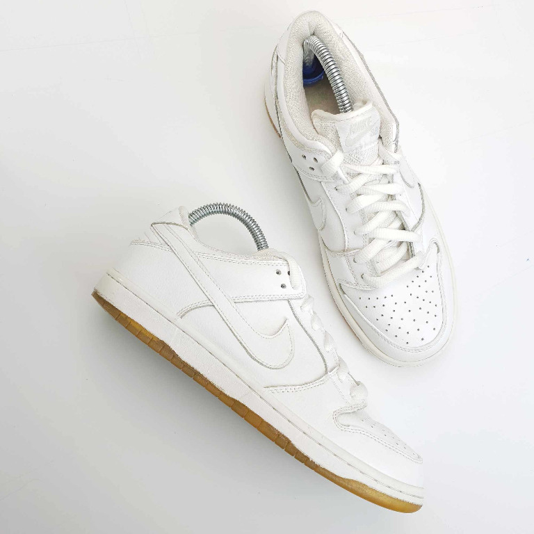 Nike dunk sb low white ice sales