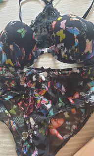 Christian Lacroix set