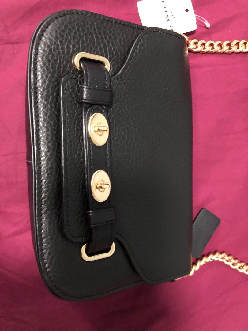 Coach （分類：手拿包）位於 Hong Kong。 由 watermelonjy 提交（商品編號 1062201331，圖片 3）。簡介： 。