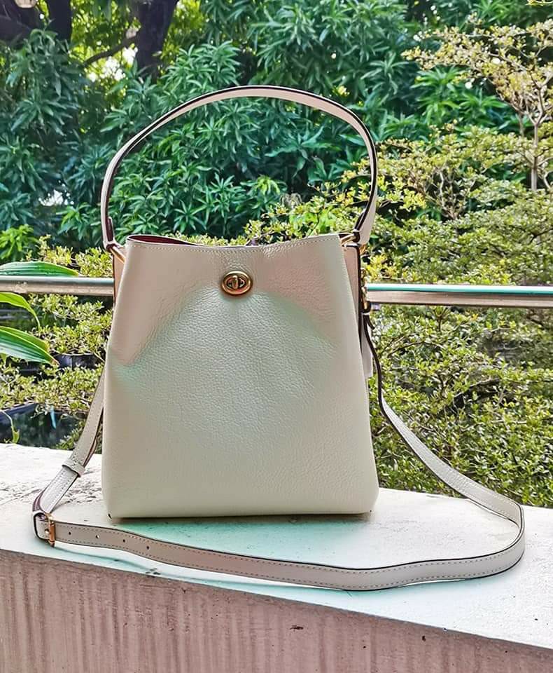 Coach charlie bucket bag white outlet