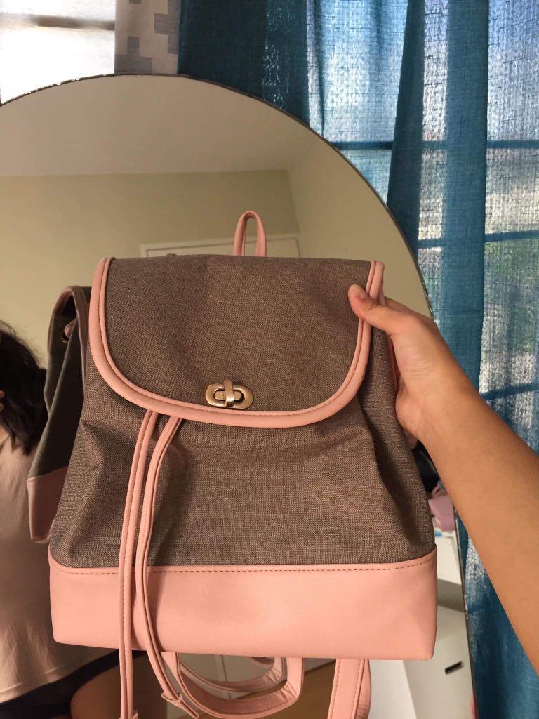 Preloved EGG backpack