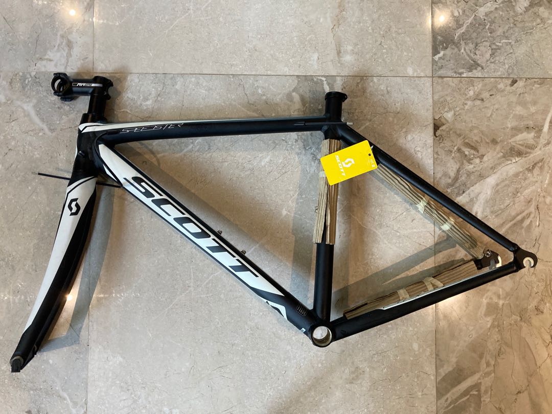 HT2 SCOTT Road Bike Frame Brand New Sports Equipment Bicycles