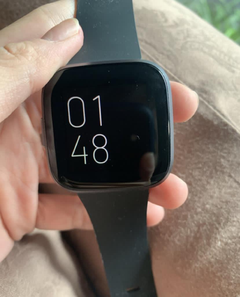 Jual top fitbit versa