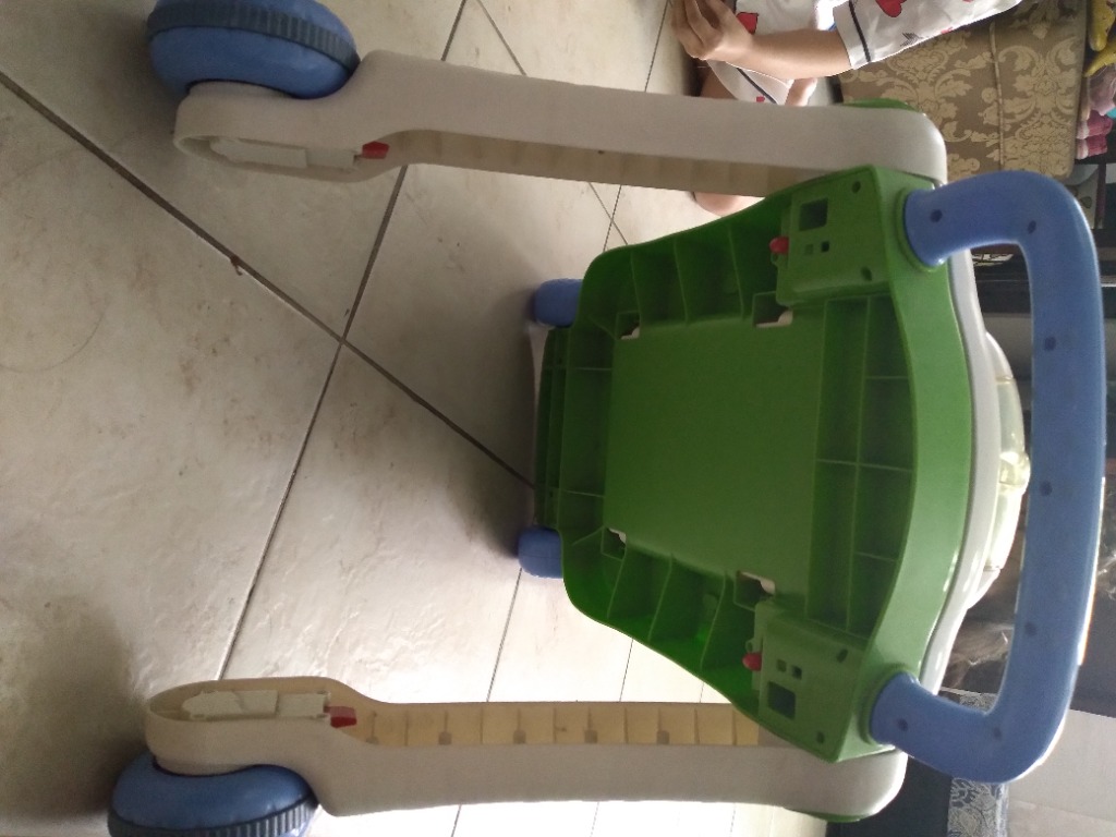 Leap frog walker, Babies & Kids, Infant Playtime on Carousell