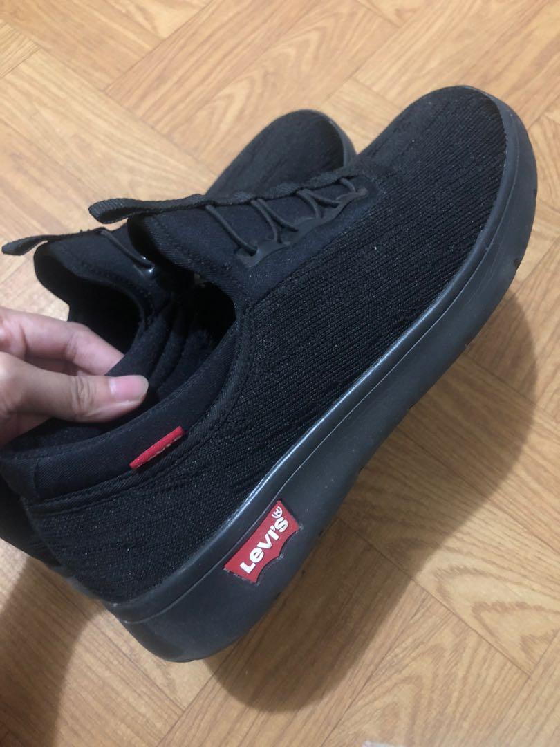 Levi's Comfort shoes, Women's Fashion, Footwear, Sneakers on Carousell