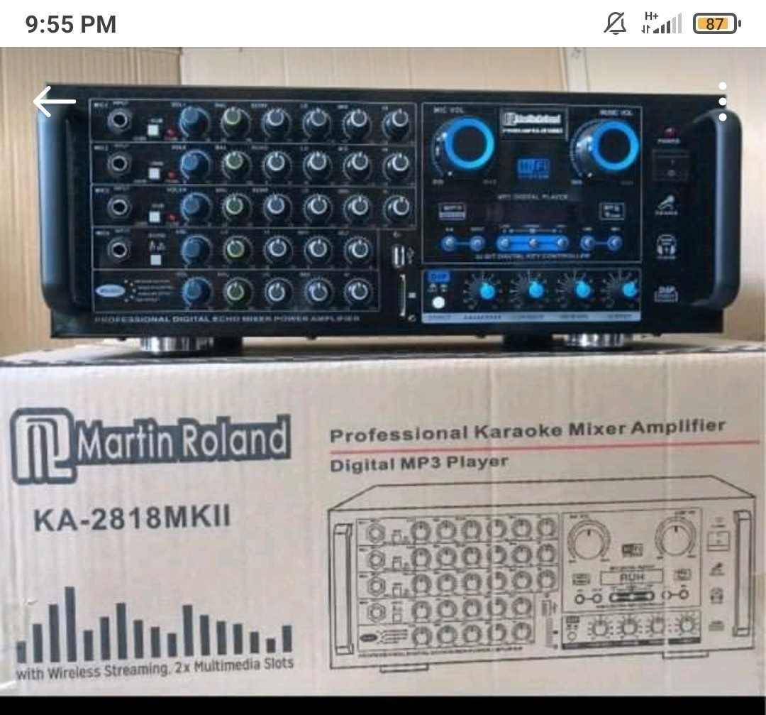 martin roland amplifier 2 week old, Electronics, Audio on Carousell