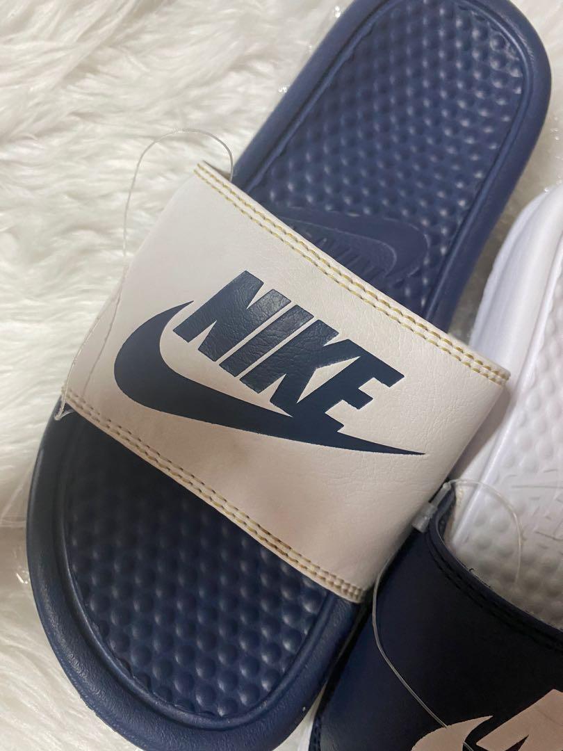 Nike slipper 300 Women s Fashion Footwear Flats Sandals on