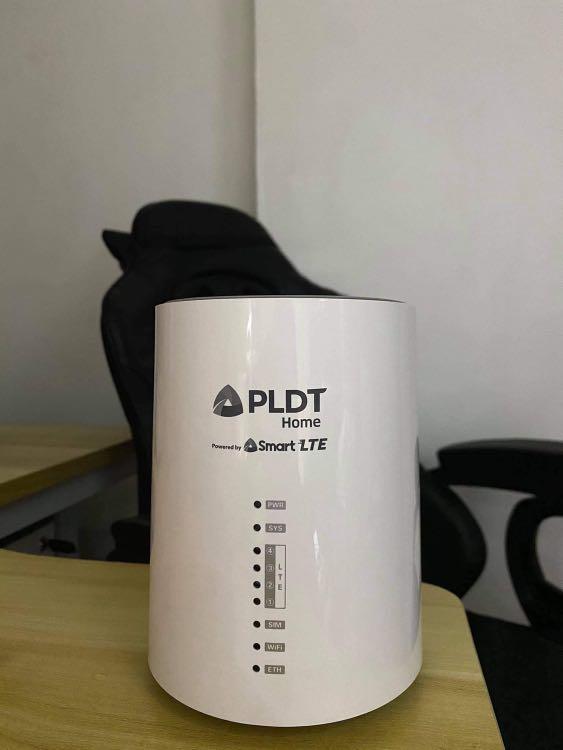 PLDT HOME WIFI GREEN PACKET MODEM D2K, Computers & Tech, Parts