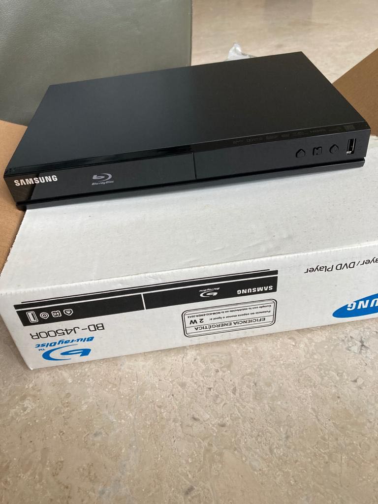 Samsung Blu Ray Dvd Player Music Media Cds Dvds Other Media On Carousell