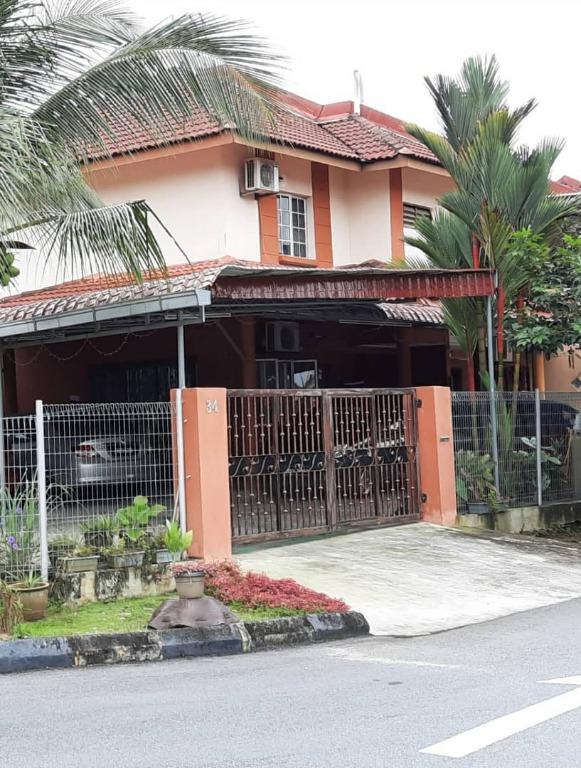 Tmn Bukit Rawang Jaya Sek 1 Property For Sale On Carousell