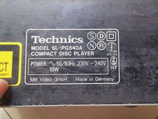 Technics compact disc player