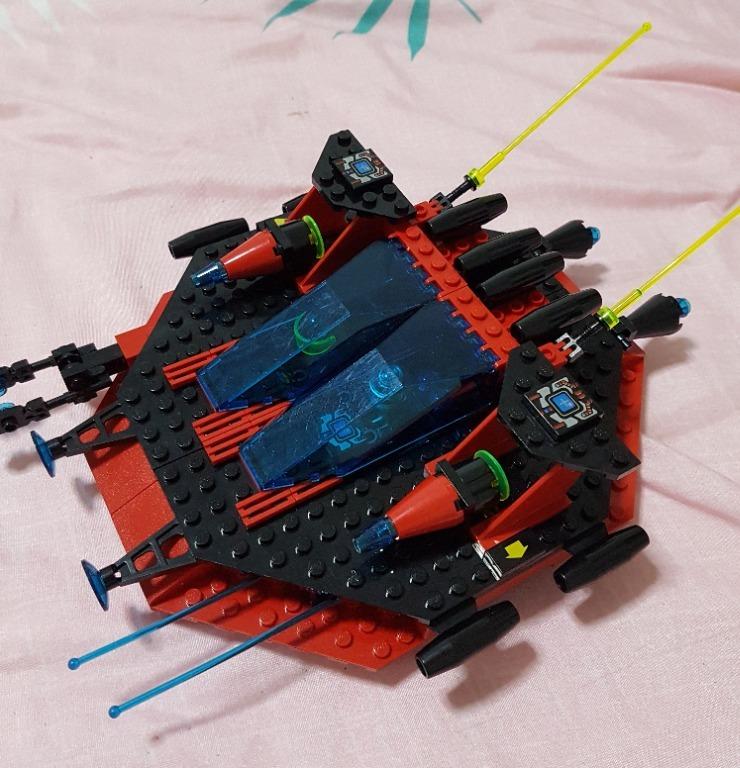 Lego new arrivals spaceship old