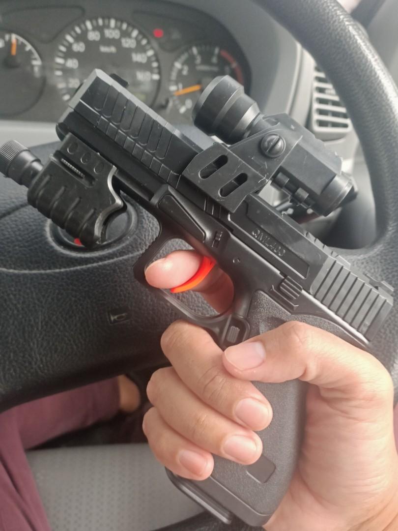 Water pellet deals toy gun