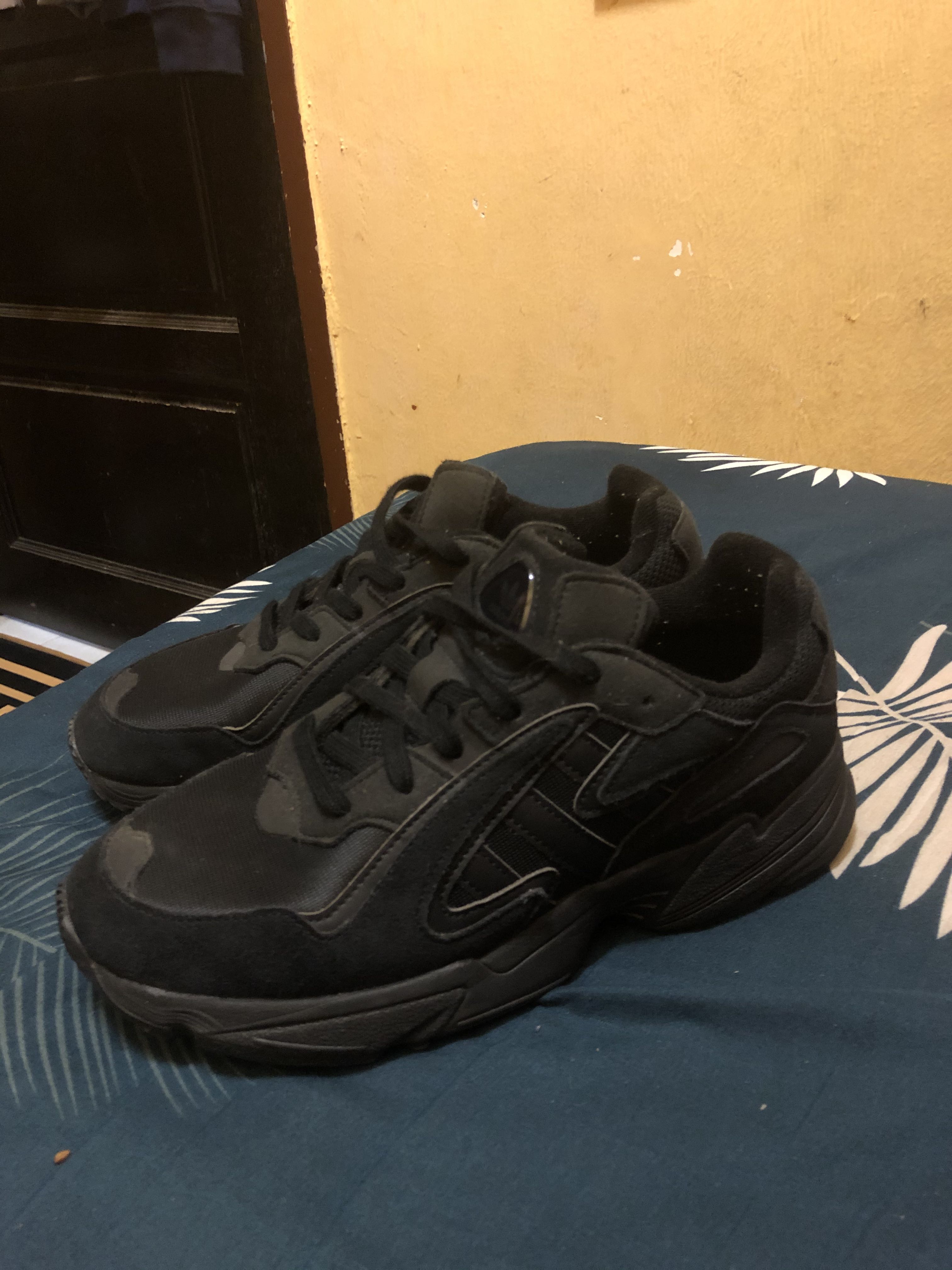 Adidas Yung 96 Chasm All Black Men S Fashion Footwear Sneakers On Carousell