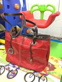 (Category: ) located in . Submitted by handbagbundlecollection (Listing ID 1062475735, Image 1). Description: .