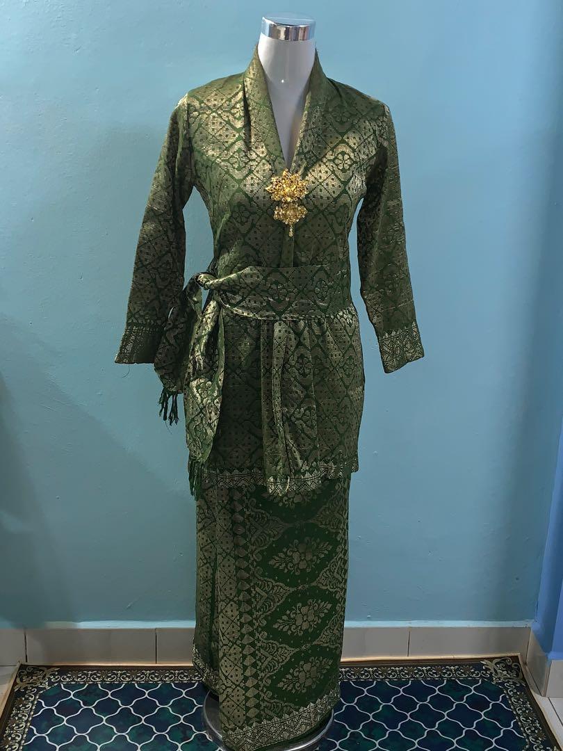Baju Pengantin Perempuan Kain Songket Lama Antiques Vintage Collectibles On Carousell
