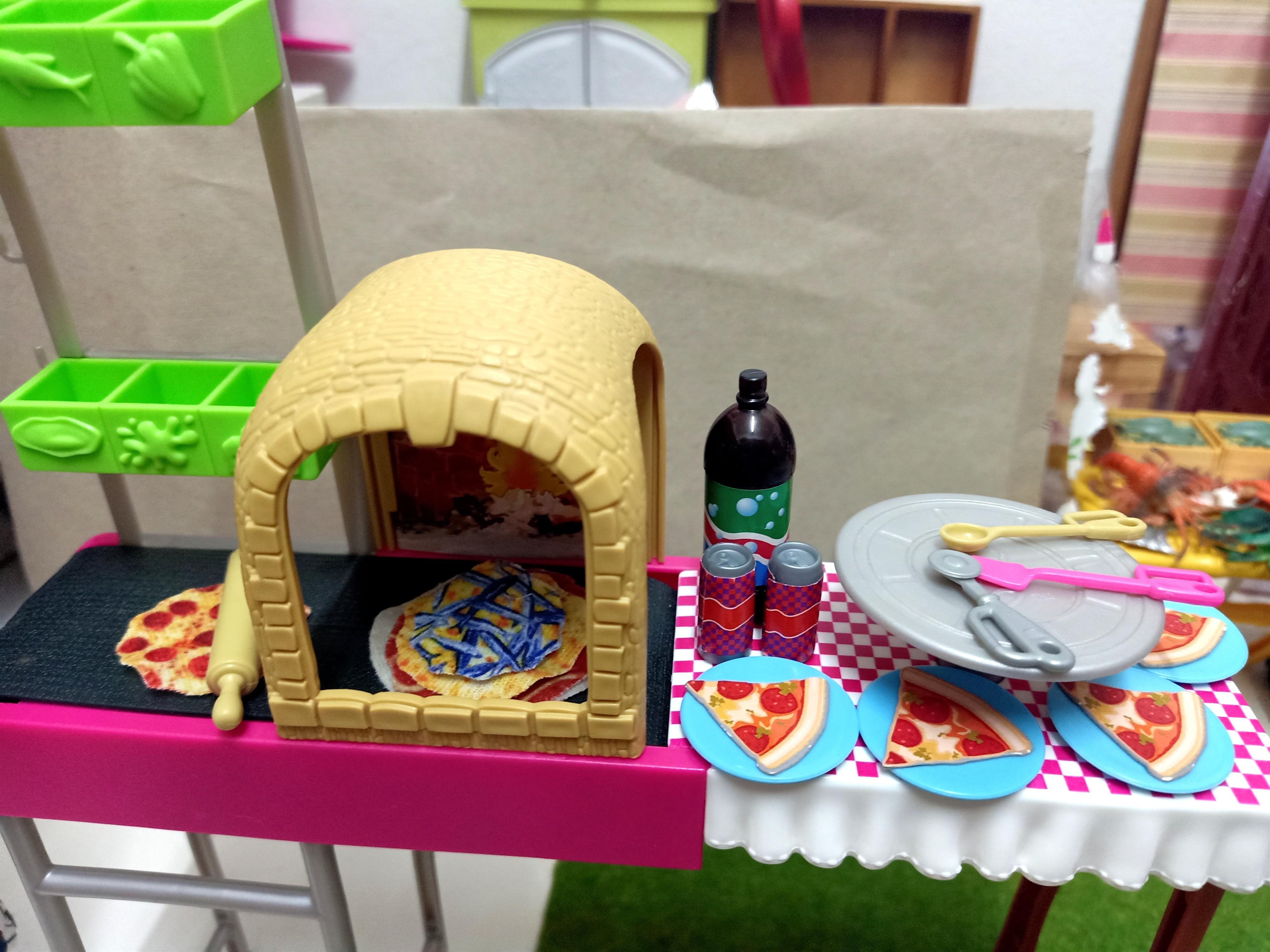 Barbie Pizza shop