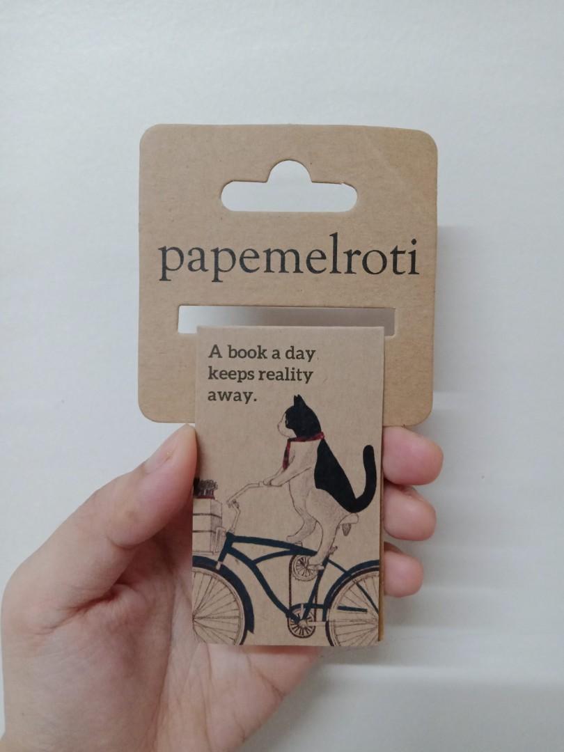 Bike: Oreo Magnetic Bookmark (Category: Bicycles) located in Batangas. Submitted by rolcasos (Listing ID 1062458856, Image 1). Description: 3" x 1.75" (7.5cm x 4.5cm) Printed in full color 100% recycled paper.