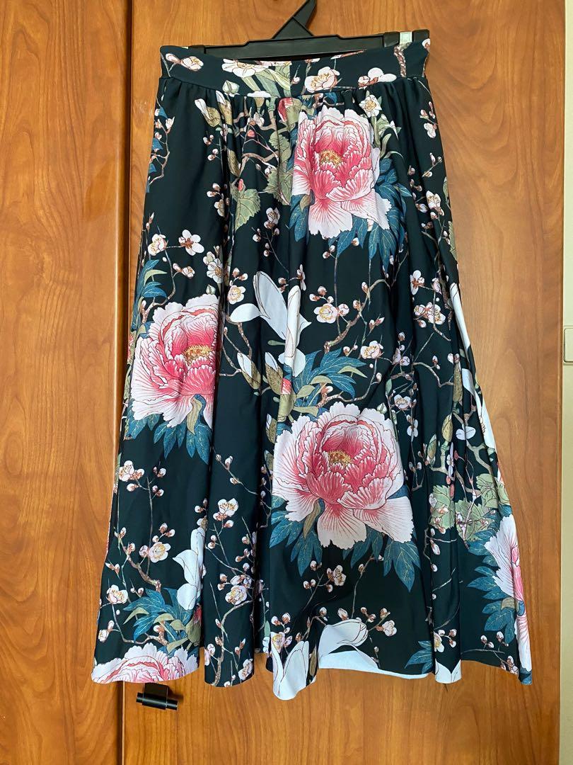 Flower pattern skirt Clearance