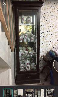Cabinet hiasan