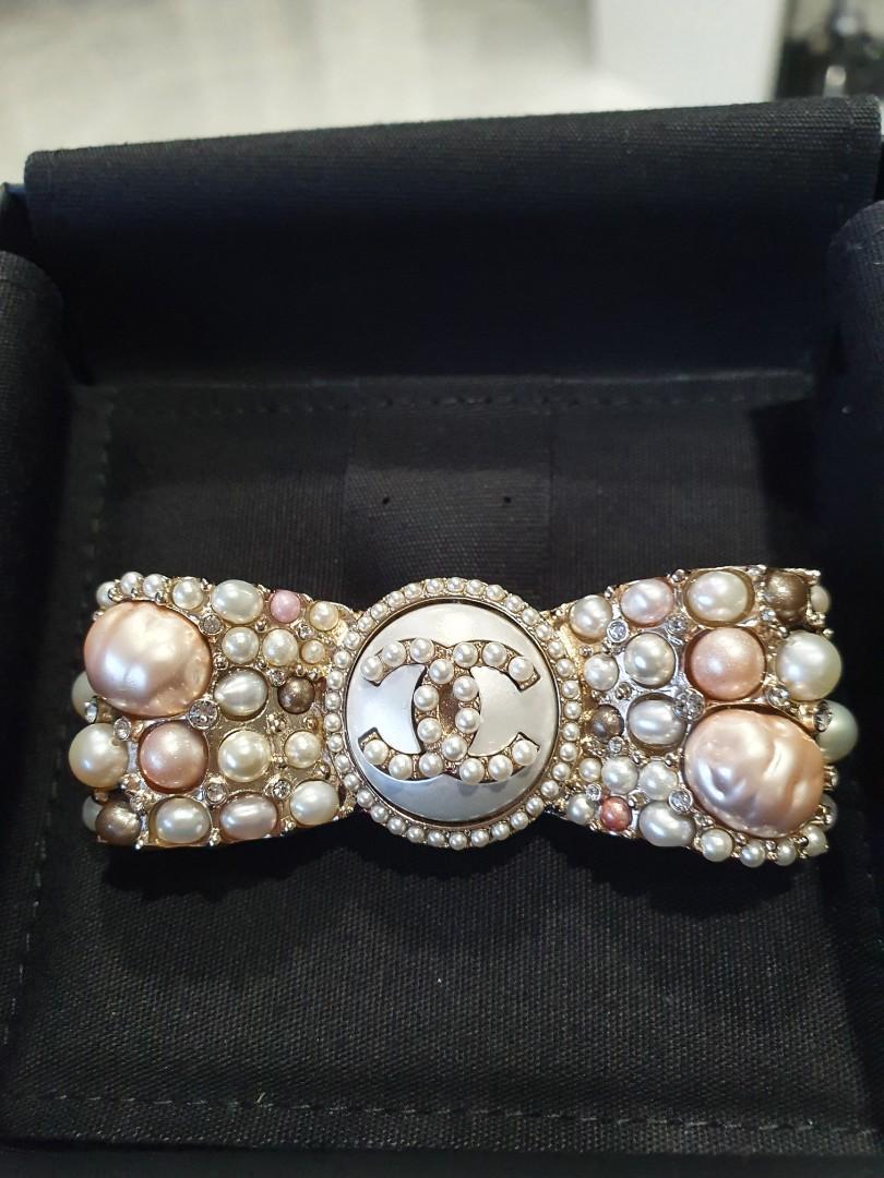 Chanel Brooch With Pearls - IB09232