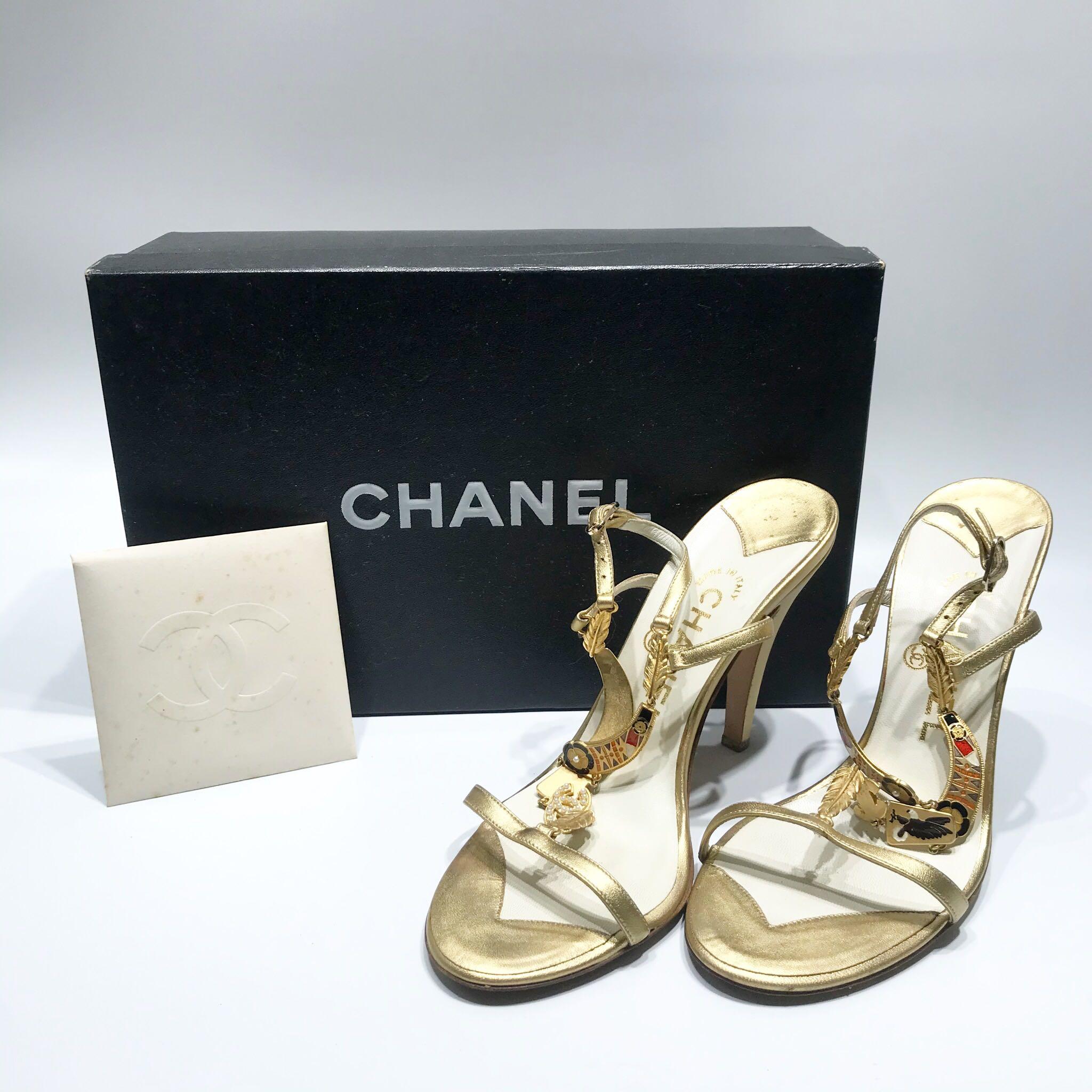 Chanel gold heels hotsell