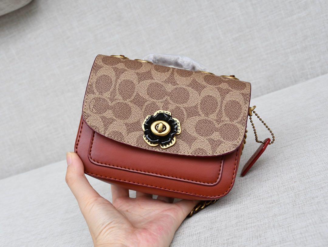 Coach Madison Shoulder Bag 16 In Signature Canvas, Women's Fashion