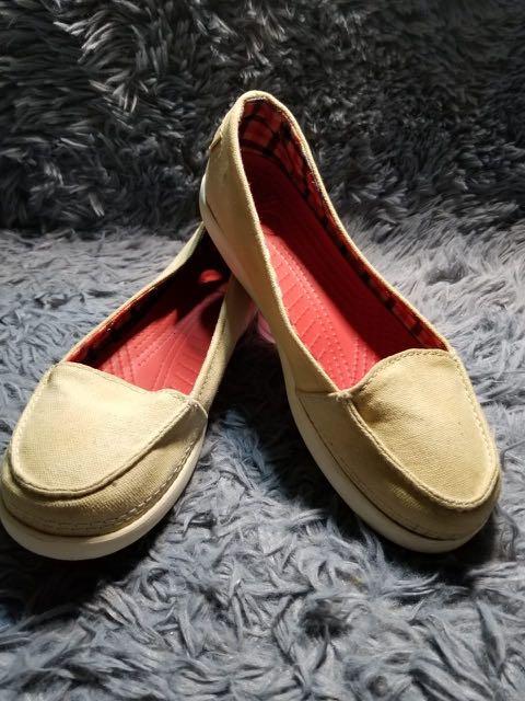 crocs canvas loafers