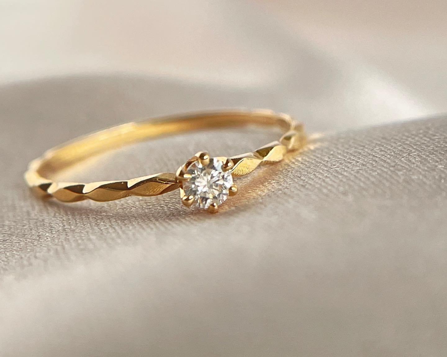 DIAMOND ENGAGEMENT RING 10 POINTER SOLITAIRE DIAMOND RING (Category: Rings) located in Makati City. Submitted by iamcliffordpadilla (Listing ID 1062554493, Image 1). Description: 💯Natural Earth Mined Diamonds for SALE (NOT Lab Grown or Moissanite) 💎10 POINTER SOLITAIRE ENGAGEMENT RING ☑️0.100 cts diamond ☑️18K Yellow Gold ☑️0.8grams ☑️Size-7.5 (resizeable) 📣₱8,888 💯MONEY BACK GUARANTEE ONCE PROVEN FAKE 💰PAWNABLE ❌PASS TO LOW BALLERS.