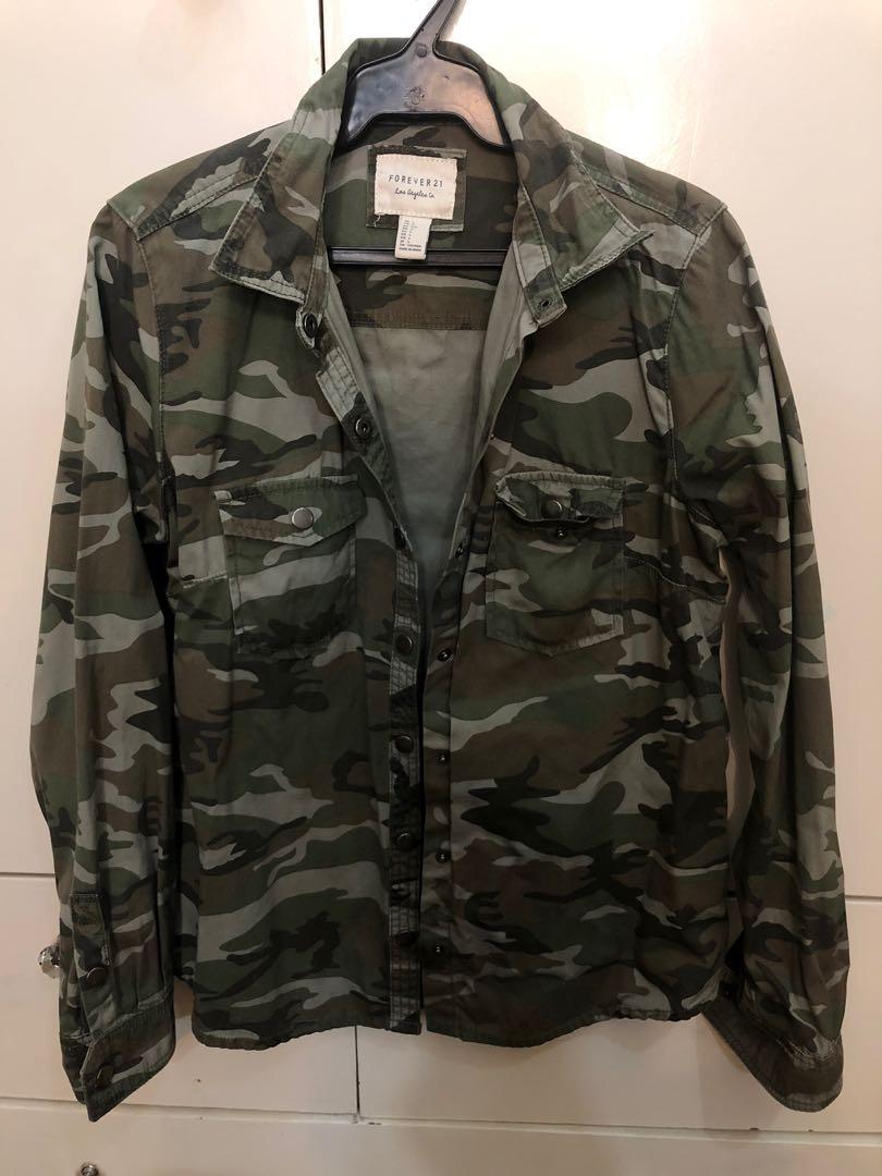 Camo jacket forever 21 clearance