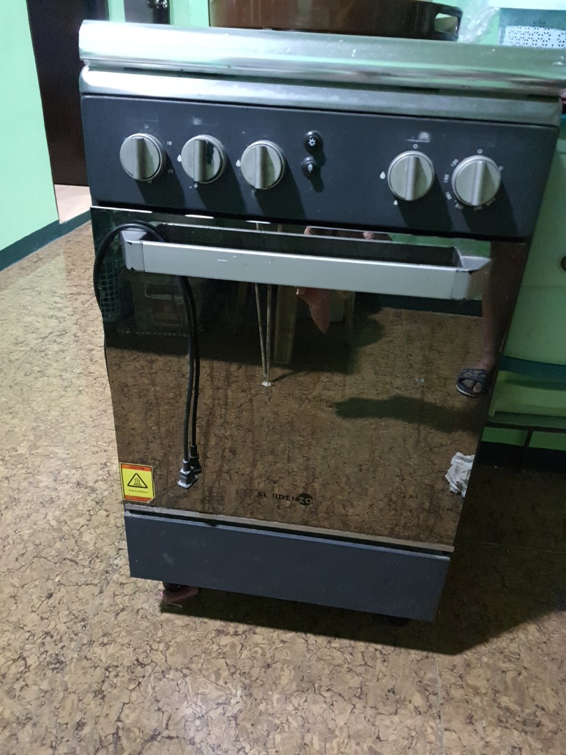 Fujidenzo Gas Range with Oven, Furniture & Home Living, Kitchenware