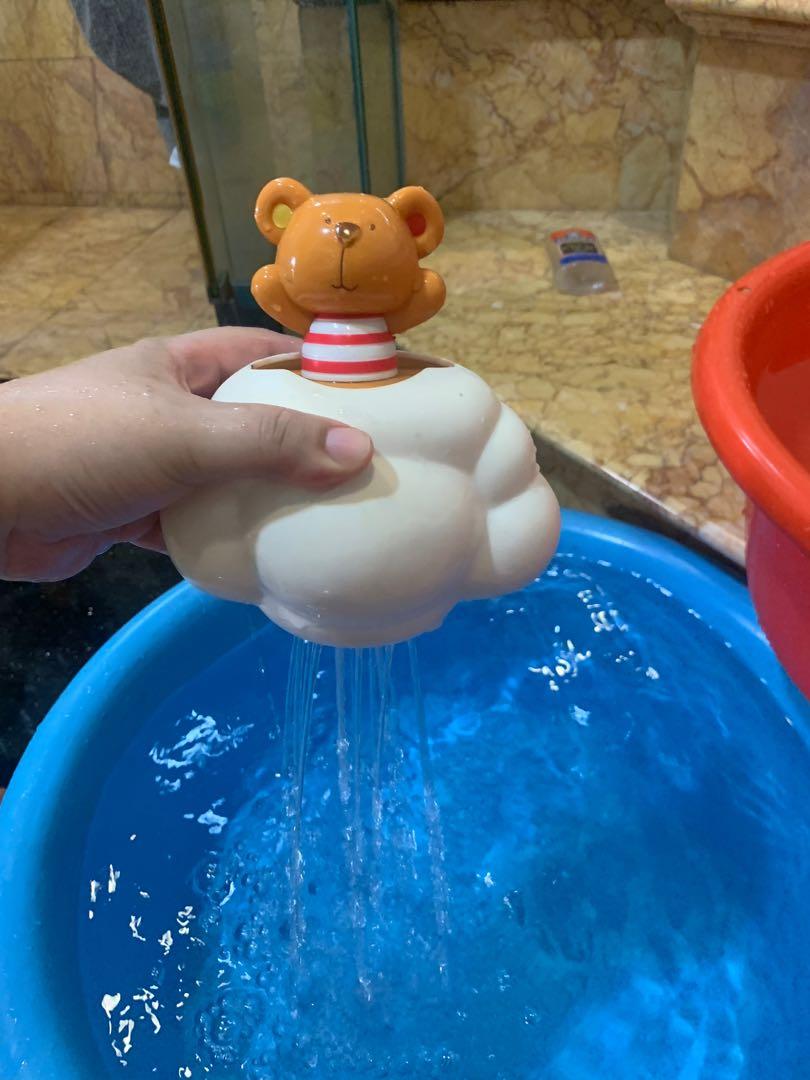 Hape pop up teddy shower buddy clearance