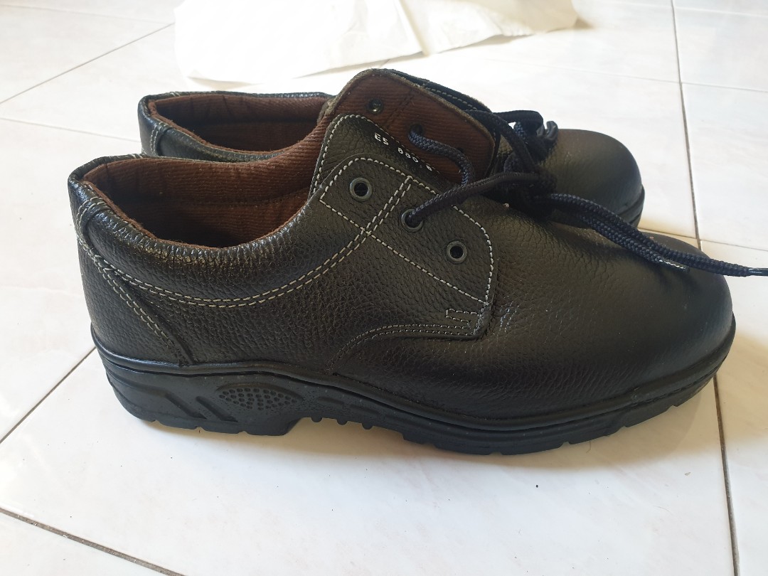 Megasafe safety shoes boots size 8