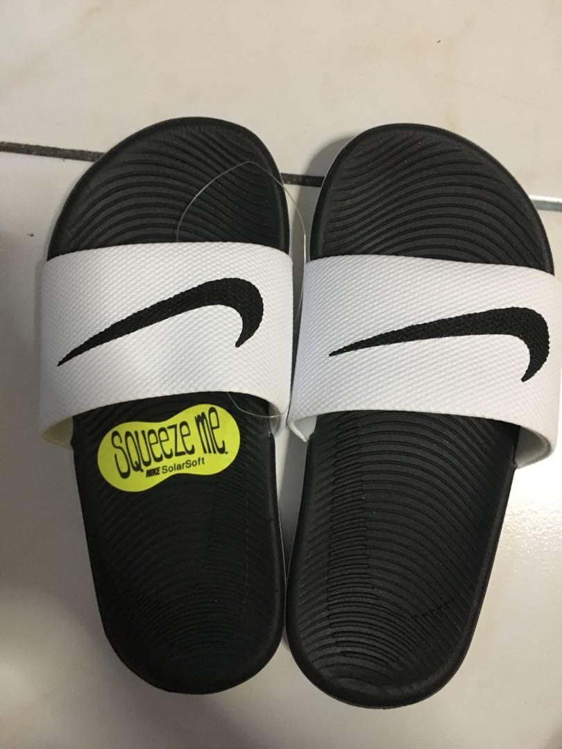 nike slippers kids