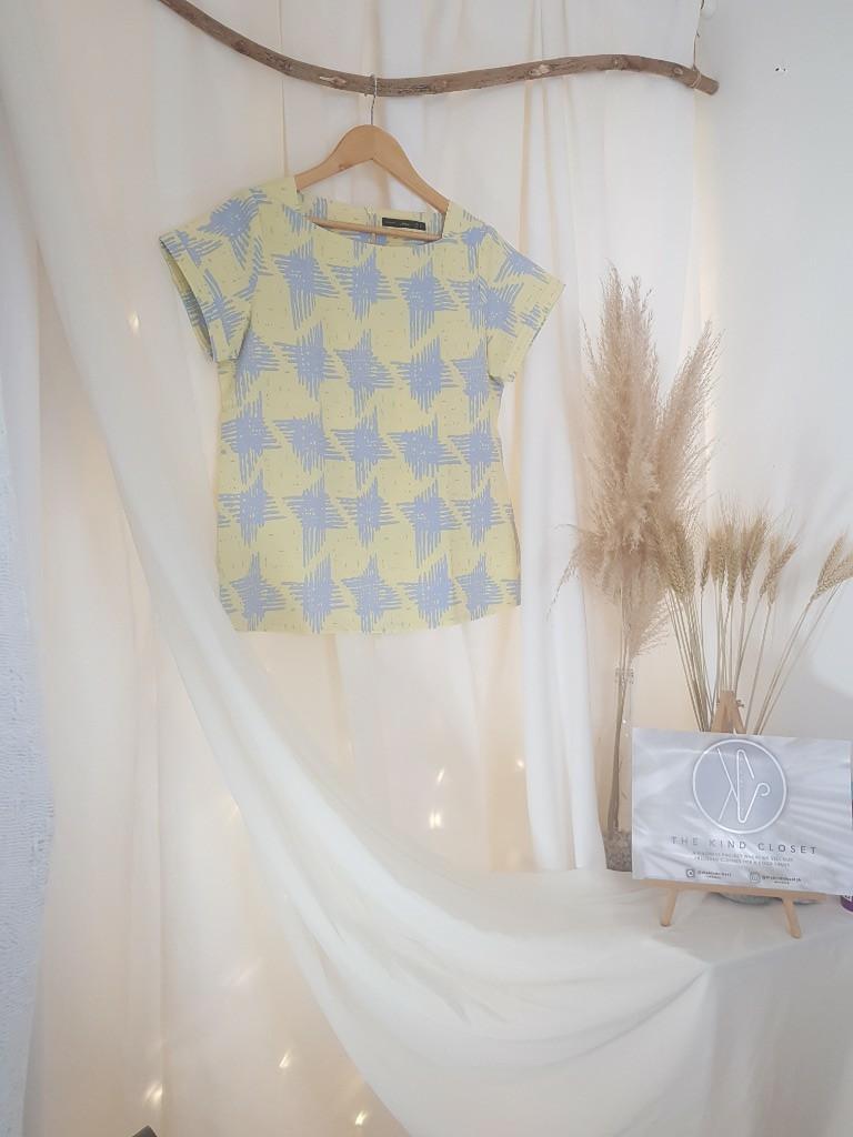 blue and yellow blouse