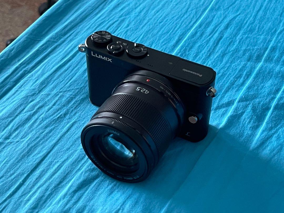 Panasonic GM1 & f/1.7 OIS lens, Photography, Cameras on Carousell