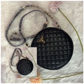 (Category: ) located in . Submitted by nikkabebe (Listing ID 1062499517, Image 1). Description: .