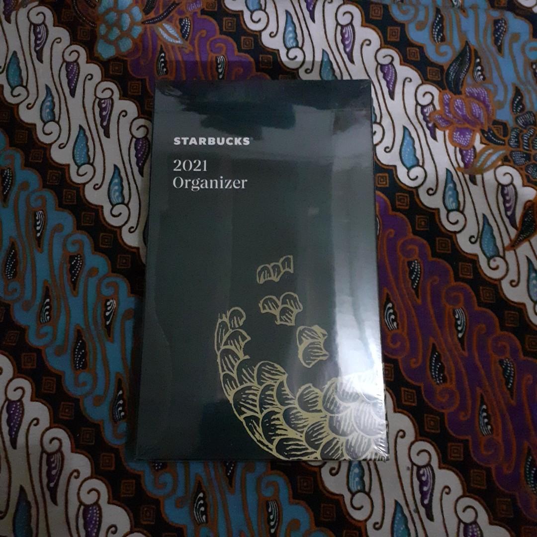 Starbucks Travel Organizer/Planner 2021, Hobbies & Toys, Stationary