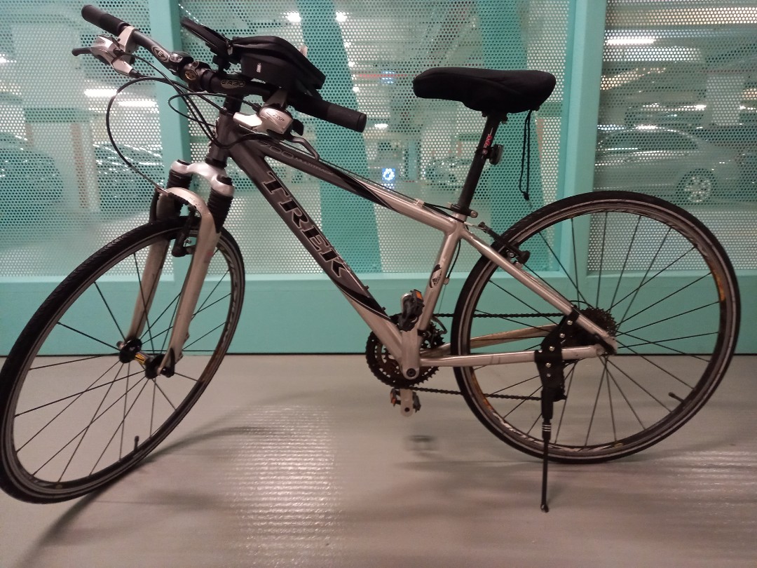 Trek outlet 7700 hybrid